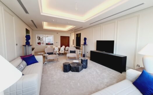 For Rent spacious 3 bedrooms Seaview unfurnished in Salmiya