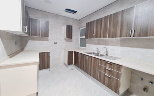 For Rent spacious 3 bedrooms Seaview unfurnished in Salmiya