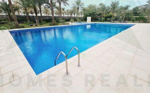 For Rent Seaview 3 bedrooms apartment in salmiya with balcony