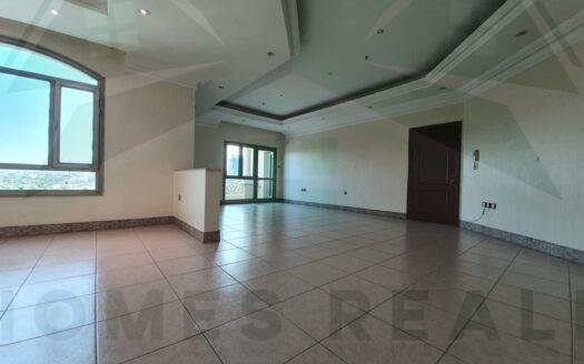 for rent spacious 3 bedrooms apartment in salmiya