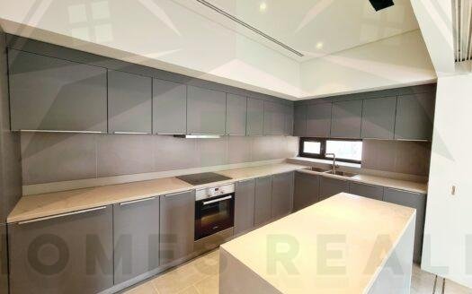 For rent 3 bedrooms duplex with terrace