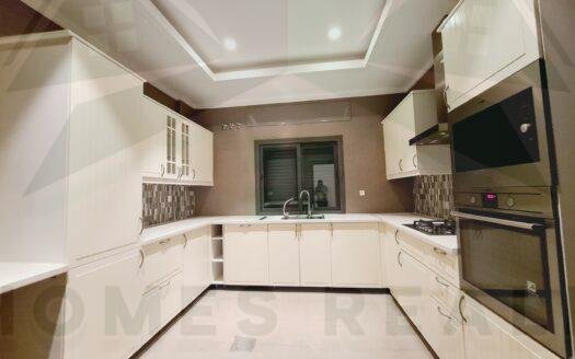 For rent 4 bedrooms floor in surra semi furnished