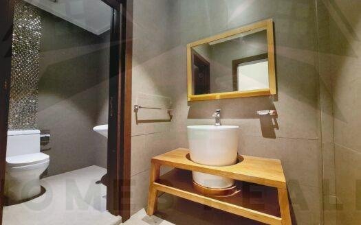 For rent 4 bedrooms floor in surra kuwait