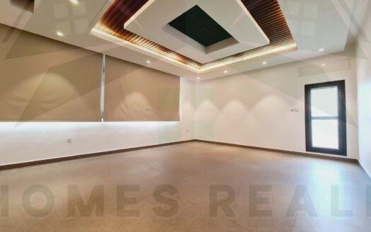 For rent 4 bedrooms floor in surra kuwait