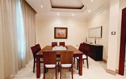 for rent spacious 270 sq meter 3 bedrooms fully furnished in salmiya