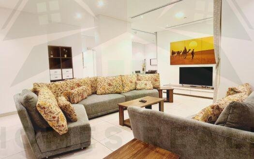 For rent in salmiya 3 bedrooms furnished