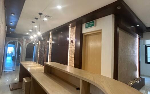 for rent commerical floor 600 sq meter seaview in bned elqar